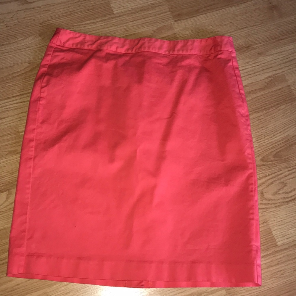 Coral skirt